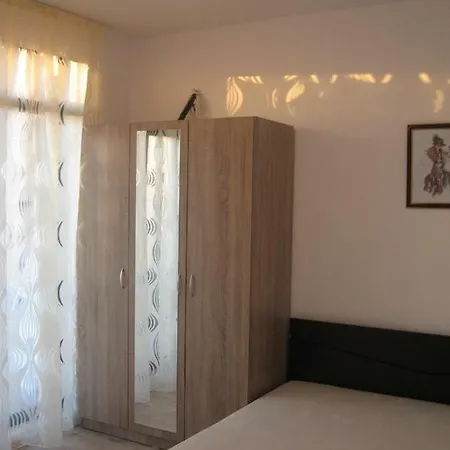 Apartamento Апартамент В Айвазовском Парке *
